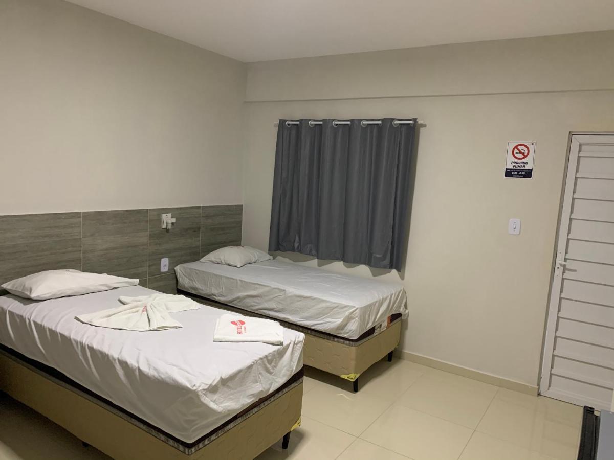 Hotel Mundial Патос Екстериор снимка