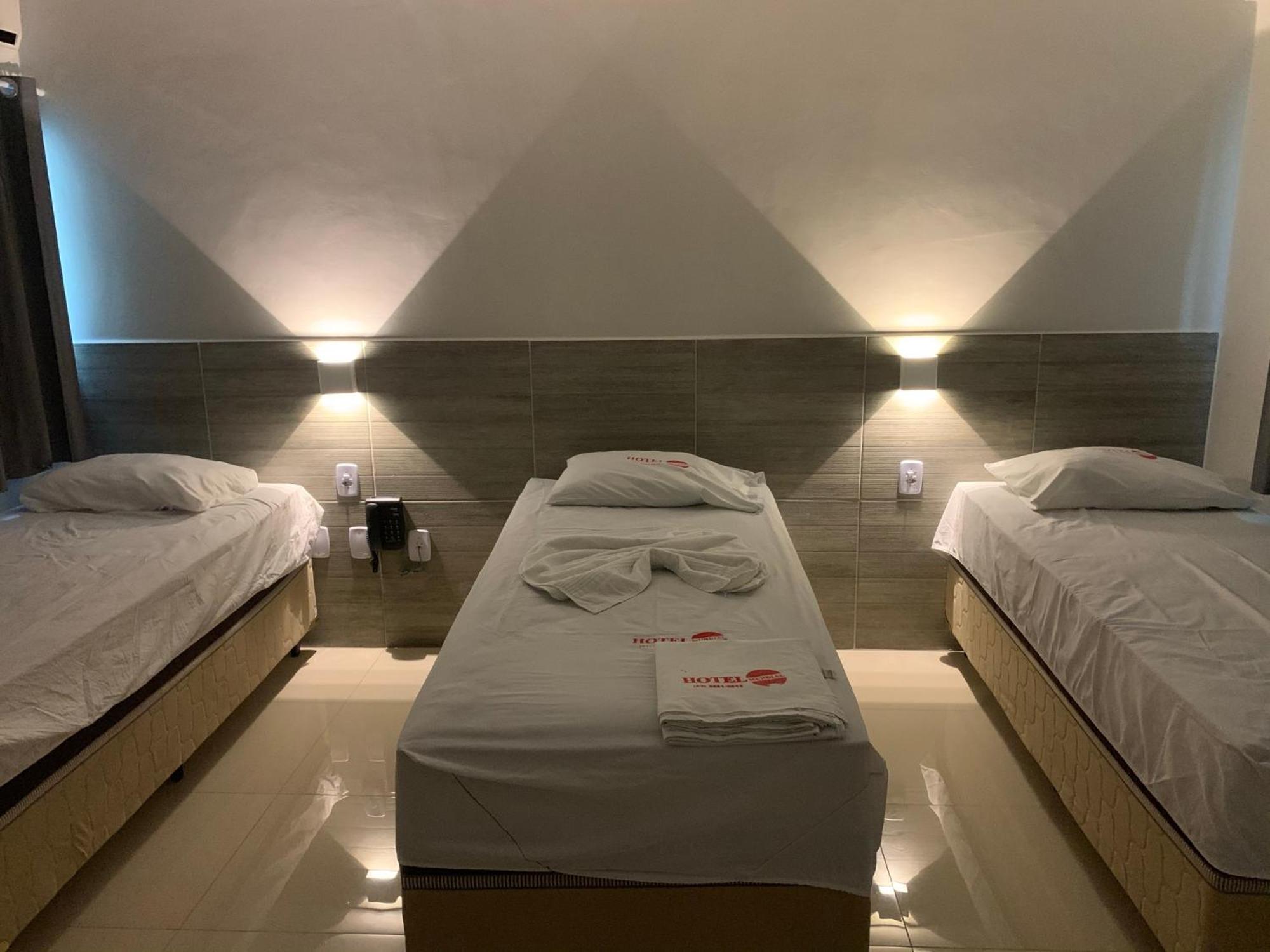 Hotel Mundial Патос Екстериор снимка